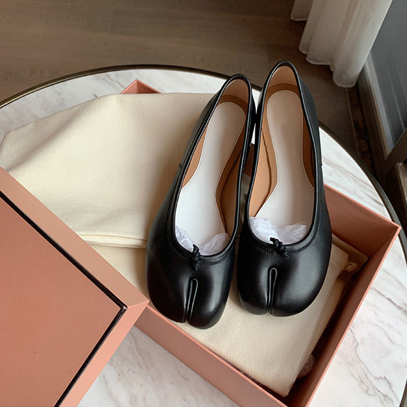 Sepatu Flat Mary Jane Vintage  - Women Shoes Wedges ulasan dan harga